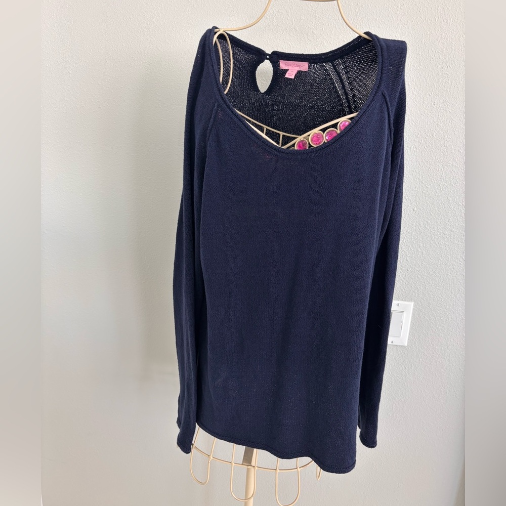 Lilly Pulitzer Scoop Neck Sweater Navy Blue
Size XL